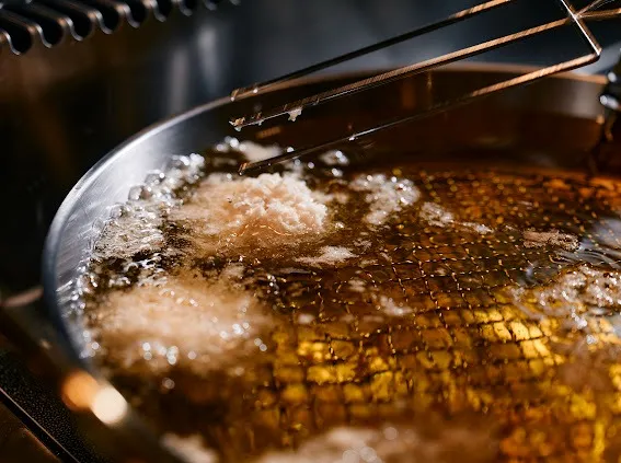 とんかつのサクサク衣を栄駅周辺で楽しむ極上体験ガイド